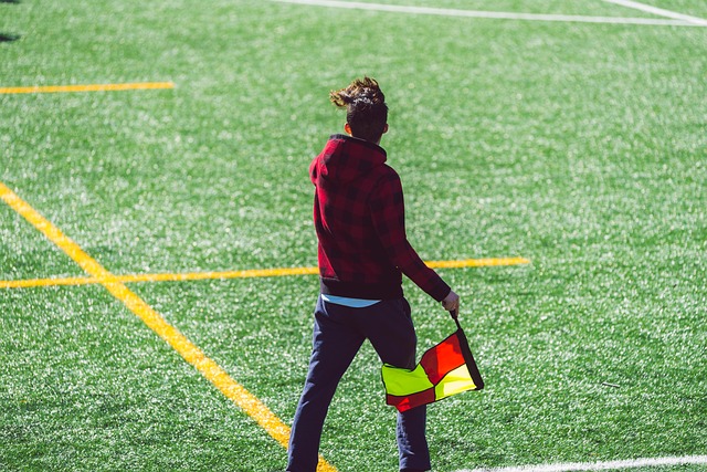 己顽强的防 己顽强的防